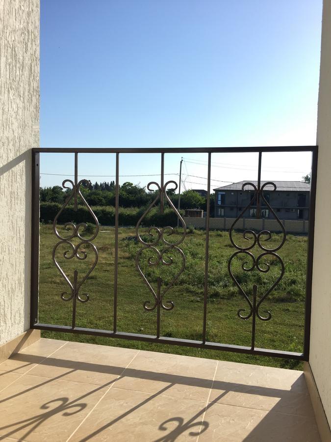 Hotel Solomon Alakhadzi Exterior foto